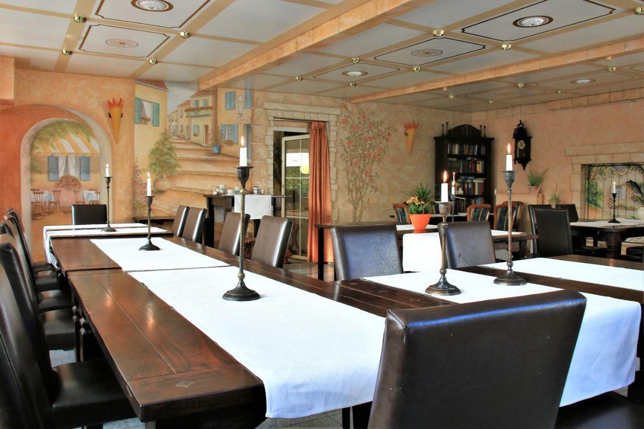 Studentenmuehle Hotel - Restaurant 놈본 외부 사진
